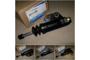 MAZDA TRIBUTE 2000 FORD MAVERIC ORIGINAL CLUTCH CYLINDER