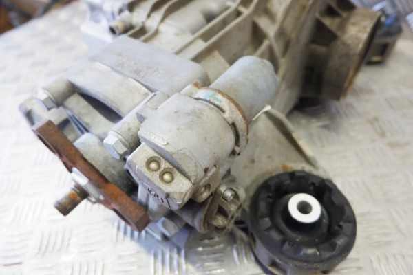 Reductor trasero VW TIGUAN (5N) 0AY907554C 2.0L gasolina 147kW 2010