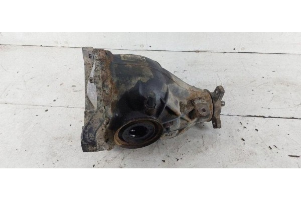 Reductor trasero Mercedes-Benz E (W212) A2043510408 2.14L diésel 100kW 2010 usado 3