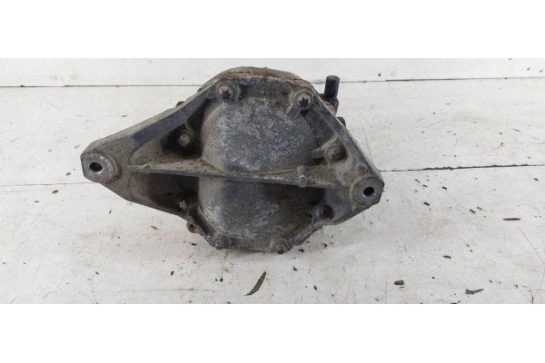 Reductor trasero Mercedes-Benz E (W212) A2043510408 2.14L diésel 100kW 2010 usado 4