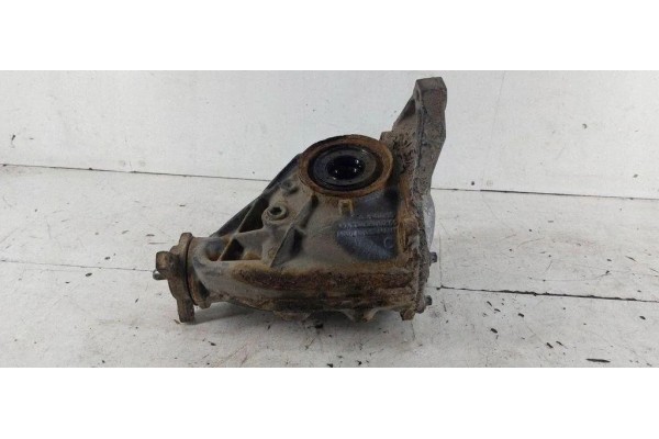 Reductor trasero Mercedes-Benz E (W212) A2043510408 2.14L diésel 100kW 2010 usado 5
