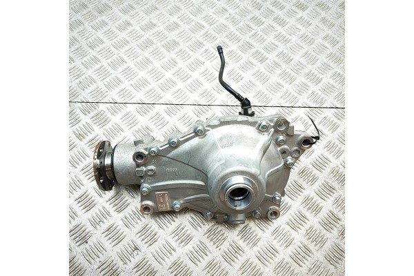 Reductor delantero BMW X6 (G06) 10386762 37679201 3.0L 250 kW 2023 usado 3