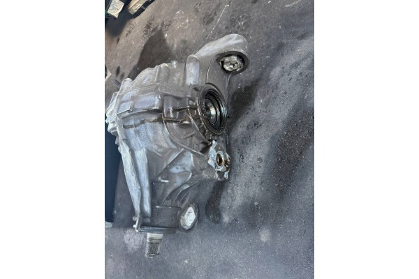 Puente trasero diferencial Porsche Cayenne 7P5 4.8 0BN525018F usado 2