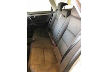 AUDI A4 AVANT (8E) 2.0 TDI