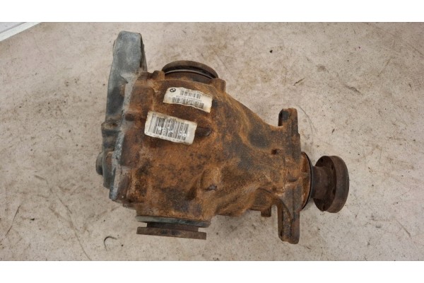 Reductor trasero BMW Serie 5 (E60) 7570472 2.5L diésel 130kW 2008 usado 3