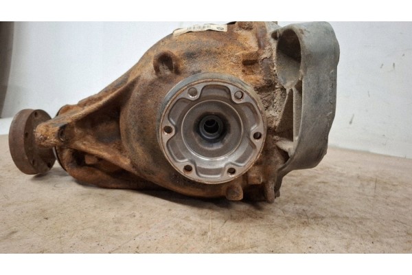 Reductor trasero BMW Serie 5 (E60) 7570472 2.5L diésel 130kW 2008 usado 6