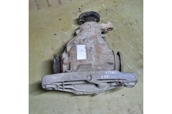 Reductor trasero BMW Serie 5 Touring (E39) 1214311 2.5L diésel 120kW 2000 usado 2