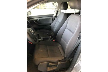 AUDI A4 AVANT (8E) 2.0 TDI