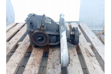 MERCEDES SL R230 W230 230 BRIDGE DIFFERENTIAL REAR 3 07 2303510508 Part manufacturer Mercedes Benz OE
