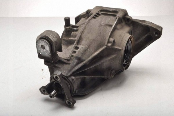 Diferencial trasero puente Mercedes C W205 1.6 CDI 2.824 2053501500 usado 2