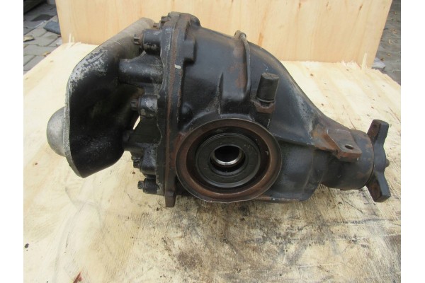 Diferencial trasero Mercedes S W220 2.82 2203510405 usado 4