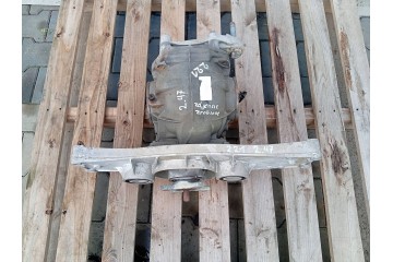 MERCEDES SL R230 W230 230 BRIDGE DIFFERENTIAL REAR 2 47 2303510105 Part manufacturer Mercedes Benz OE