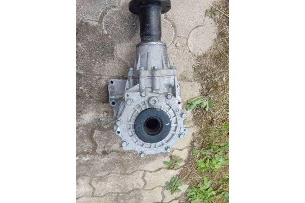 Reductor delantero Hyundai 4G101 2.2L diésel 147kW 2018 usado 3