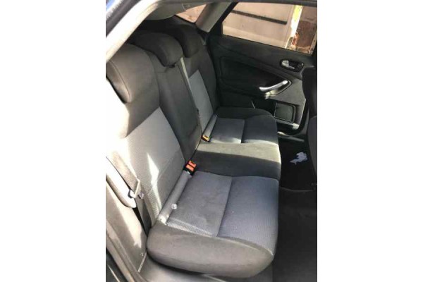 FORD MONDEO BERLINA (CA2) Ambiente