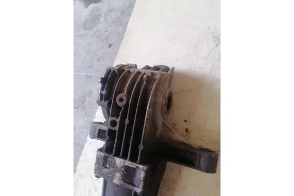 Puente Diferencial Trasero Fiat Freemont 05146768AB usado 8