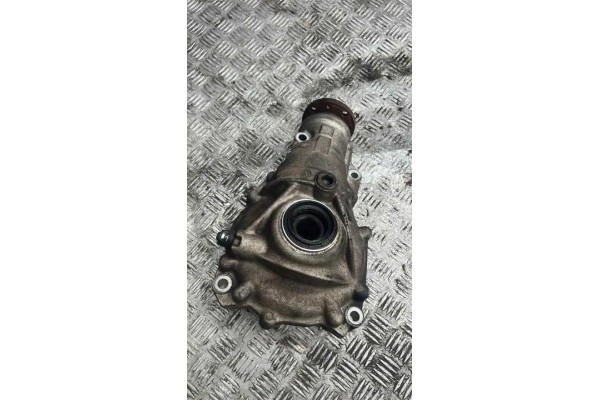 Reductor delantero BMW 281 gasolina 275kW 2020 usado 3