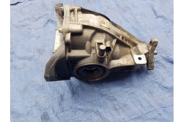 Puente trasero Mercedes Clase C W205 Dyfer 2053508507 3.06 usado 2