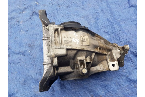Puente trasero Mercedes Clase C W205 Dyfer 2053508507 3.06 usado 3