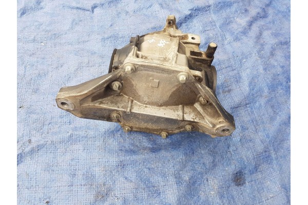 Puente trasero Mercedes Clase C W205 Dyfer 2053508507 3.06 usado 4