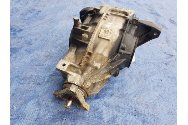 Puente trasero Mercedes Clase C W205 Dyfer 2053508507 3.06 usado 5