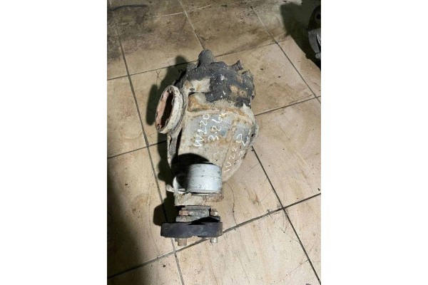 Reductor trasero Mercedes-Benz S (W220) A2104110415 3.2L gasolina 165kW 2002 usado 3