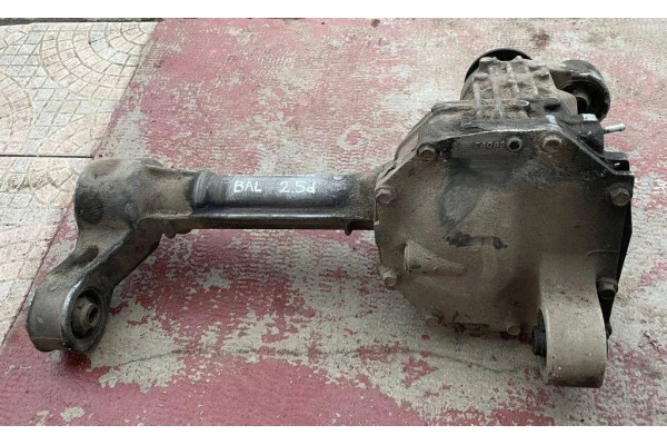 Reductor delantero Nissan Pathfinder Iii (R51) EAQ3 2.5L diésel 128kW 2006 usado 3
