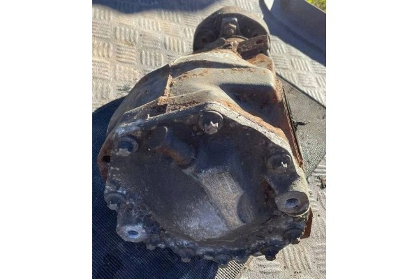 Reductor trasero Mercedes-Benz Clk Cabrio (A209) 2103513308 gasolina 120kW usado 2