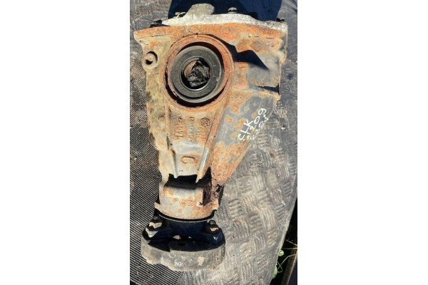 Reductor trasero Mercedes-Benz Clk Cabrio (A209) 2103513308 gasolina 120kW usado 3