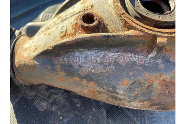 Reductor trasero Mercedes-Benz Clk Cabrio (A209) 2103513308 gasolina 120kW usado 5