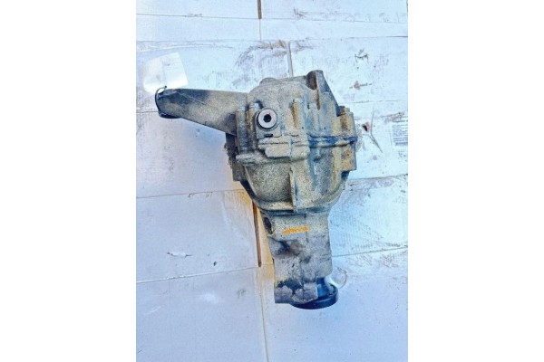 Reductor delantero Mercedes-Benz M (W163) 4400310009 2.7L diésel 120kW 2004 usado 3