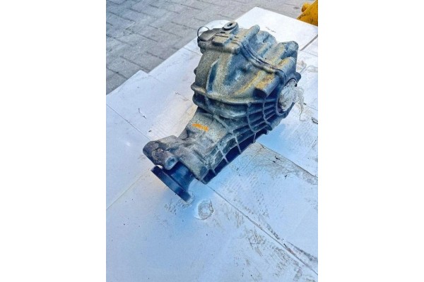 Reductor delantero Mercedes-Benz M (W163) 4400310009 2.7L diésel 120kW 2004 usado 6