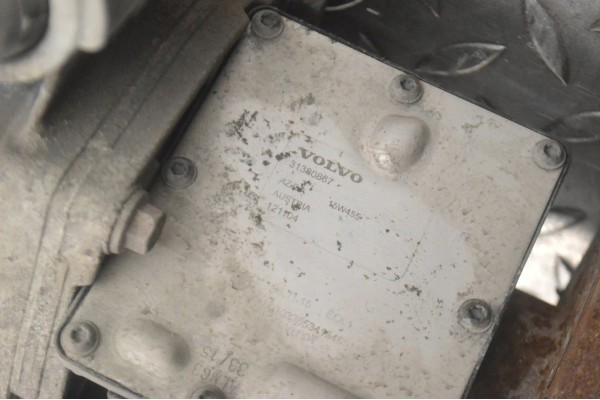 Reductor trasero Volvo XC90 II 31437121 25303289 2.0L 165kw 2015 usado 9