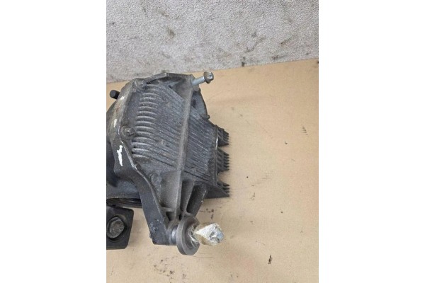 Reductor trasero Mercedes-Benz E (W213) 2133506308 4.0L gasolina 450kW 2018 usado 3