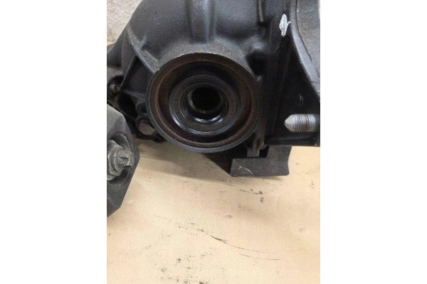Reductor trasero Mercedes-Benz E (W213) 2133506308 4.0L gasolina 450kW 2018 usado 8
