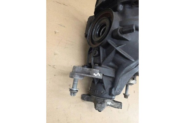 Reductor trasero Mercedes-Benz E (W213) 2133506308 4.0L gasolina 450kW 2018 usado 10