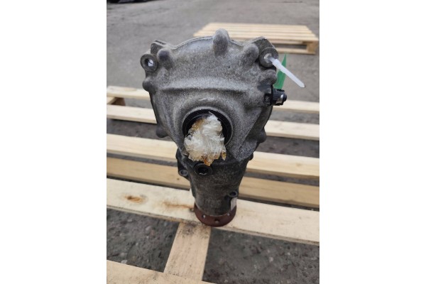 Difusor delantero BMW F30 F31 F32 X-Drive N47 2.0D 7584519 3.23 usado 3