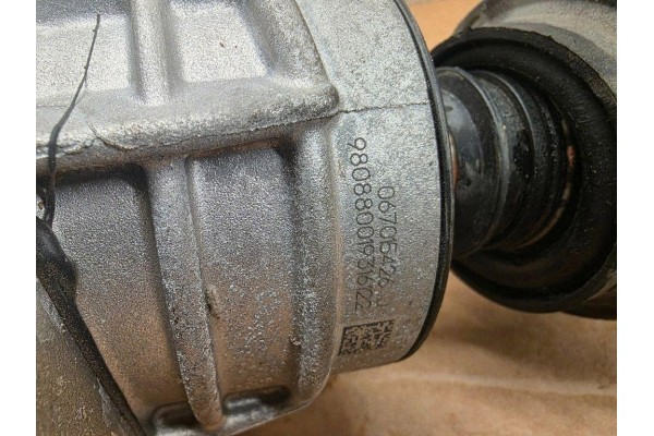 Reductor delantero Maserati 00463418870 2.0L híbrido 243kW 2023 usado 2