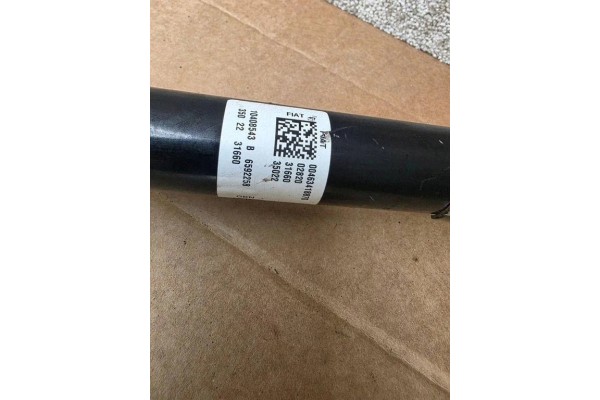 Reductor delantero Maserati 00463418870 2.0L híbrido 243kW 2023 usado 10