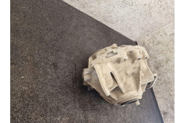 Reductor delantero Land Rover CPLA3017BF 3.0L diésel 225kW 2018 usado 9