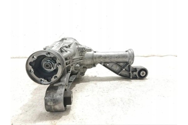 Reductor delantero Mercedes-Benz A1673305200 2022 usado 2