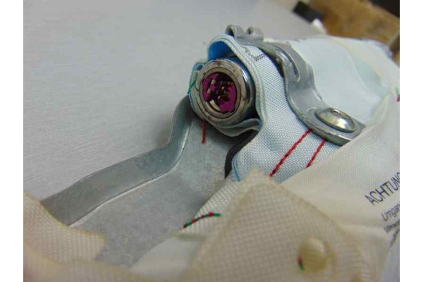 1P0880742A AIRBAG CORTINA DELANTERO DERECHO SEAT LEON (1P1) Comfort Limited 1P0880742A 181321 SEAT - 1