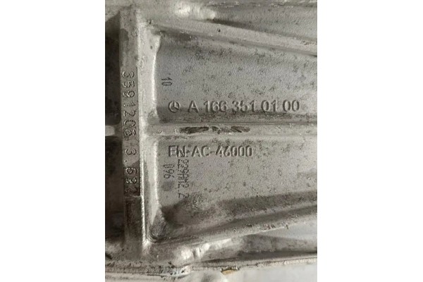 Reductor trasero Mercedes-Benz A1663510000 2022 usado 8