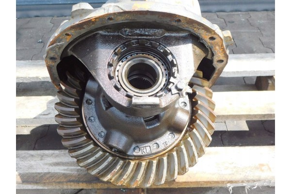Cabeza de diferencial puente Mercedes Vario 814 2001 38/13 usado 5