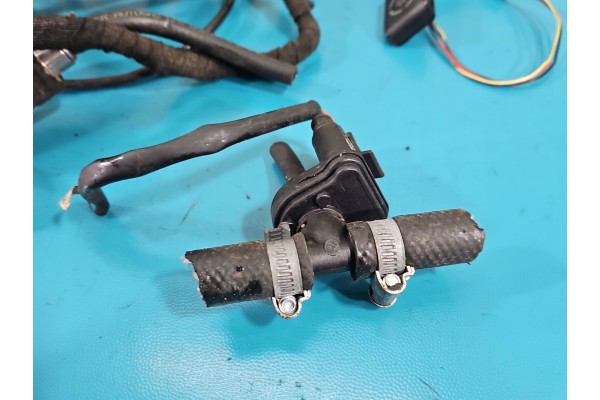 Instalación de gas Glp Stag 300-6 Qmax Plus para 6 cilindros usado 2