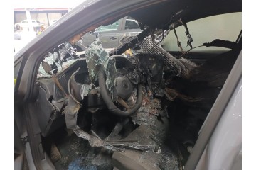 Volkswagen Golf VIII CD1 2020 - presente ESCAPE 5WA253611N 5WA253211D