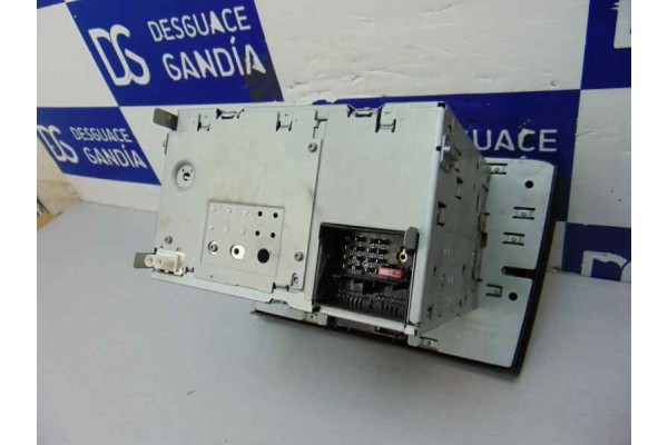 3T0035161  SISTEMA AUDIO / RADIO CD SKODA SUPERB COMBI (3T5) Elegance 2011 3T0035161 182246 SKODA - 3