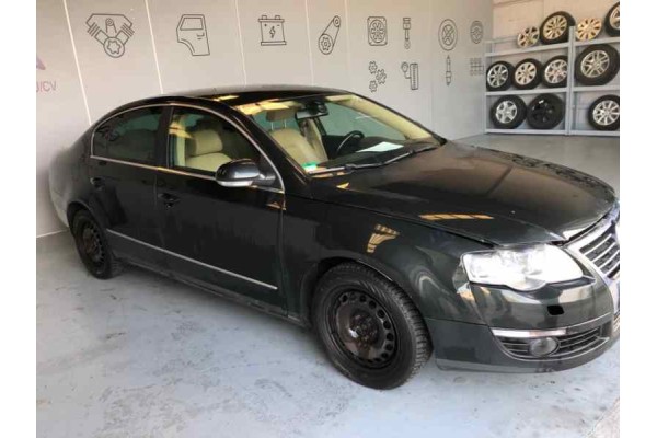 VOLKSWAGEN PASSAT BERLINA (3C2) Highline