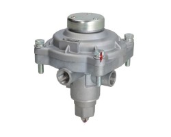Semi trailer control valve