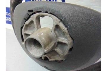 8200276081 VOLANTE RENAULT CLIO III Confort Dynamique 8200276081 183559 RENAULT - 4