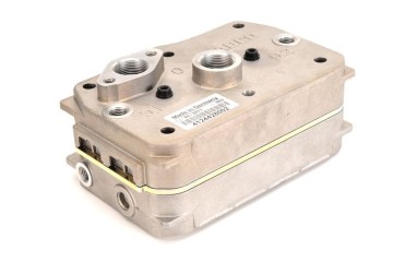 Air compressor cylinder head 412 442 000 2 for RVI KERAX